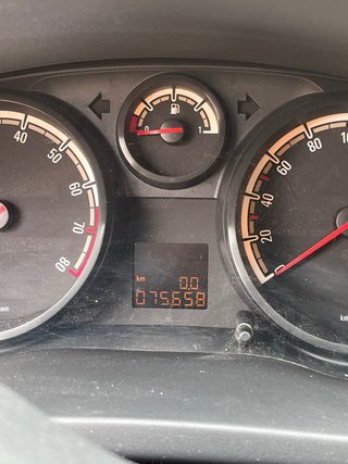 Opel Corsa 2014, solo 75658 km
