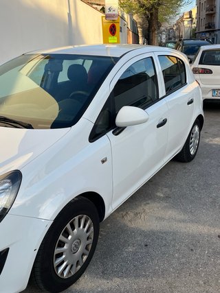 Opel Corsa 2014, solo 75658 km