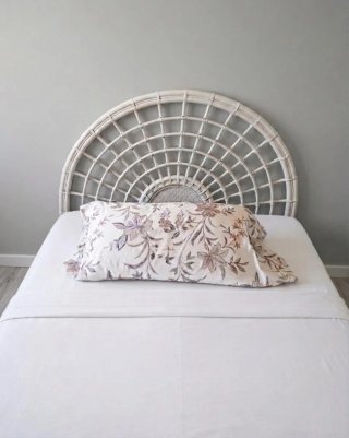 Cabecero de mimbre blanco abanico