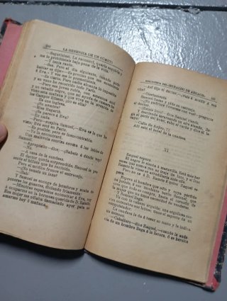 Antiguo libro Zaragoza