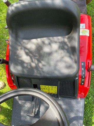 Tractor Cortacésped Rojo
