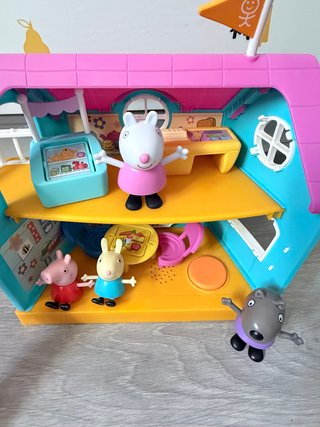 Casa Escuela Peppa Pig con Figuras