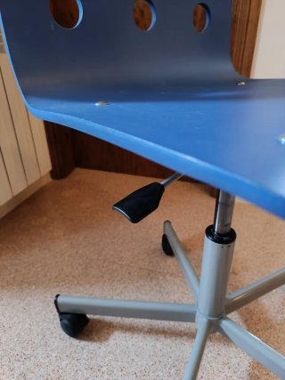 Silla giratoria infantil azul