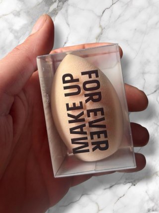 Esponja maquillaje Makeup Forever beige