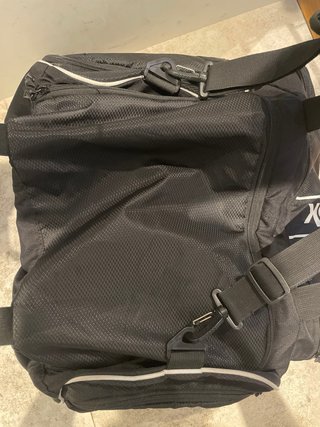 Bolsa deportiva Reebok negra