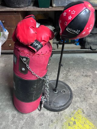 Kit Boxeo Guantes y Saco