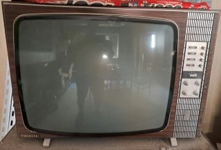 Televisión Emerson Vintage Marrón/Plata