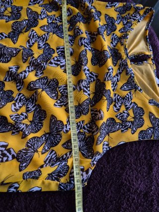 Vestido amarillo estampado mariposas Talla M