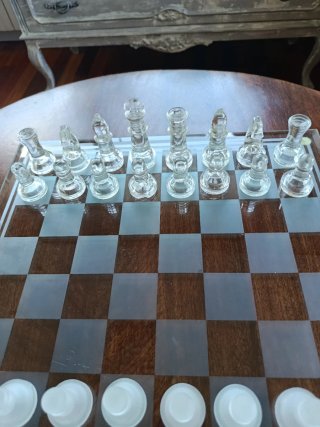Tablero de ajedrez de cristal decorativo