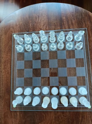 Tablero de ajedrez de cristal decorativo