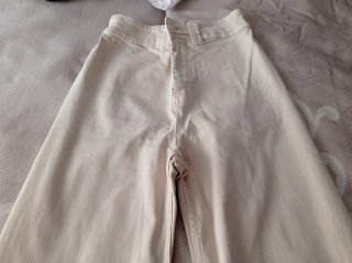Pantalones Stradivarius beige anchos