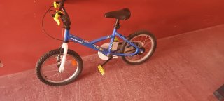 Bicicleta infantil azul