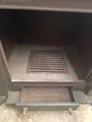 Chimenea de leña metálica
