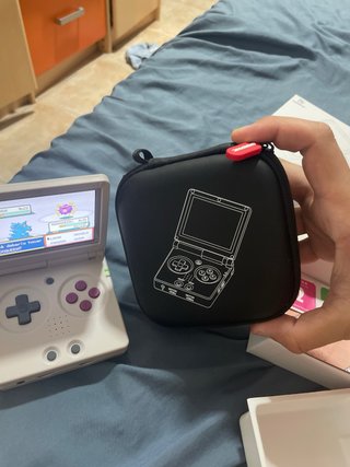 Consola Portátil Pokémon Rojo Fuego