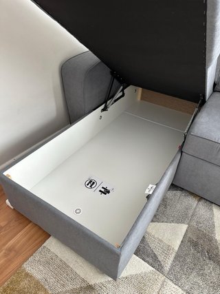 Sofá Kubor de Banak con chaise longue gris