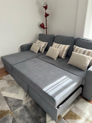 Sofá Kubor de Banak con chaise longue gris
