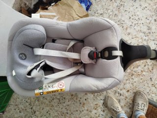 Maxi-Cosi Silla de Coche para Bebé con iso-fix.
