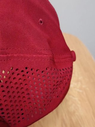 Gorra Madrid Transpirable / Talla Única / Roja.