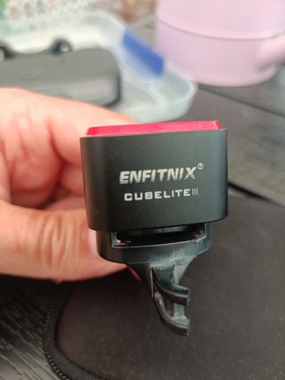 Luz trasera roja para bicicleta