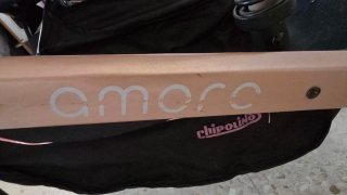 Carrito de bebé rosa