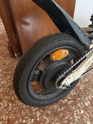 Bicicleta Eléctrica Plegable ESKUTE F200