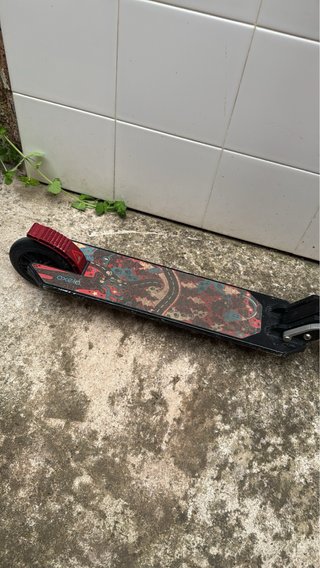 Patinete Oxelo Rojo y Negro
