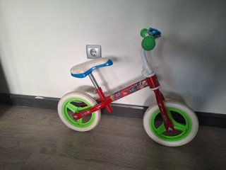 Bicicleta de equilibrio infantil