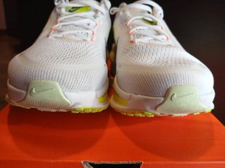 Zapatillas Nike Vomero 18 Talla 43