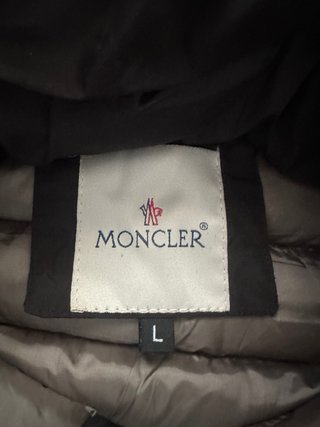 Chaleco Moncler Negro con Capucha