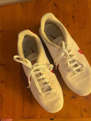 Nike Cortez Blancas y Rojas