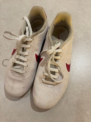 Nike Cortez Blancas y Rojas