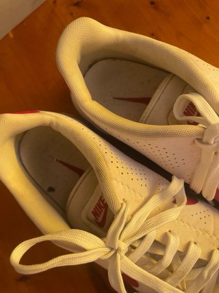 Nike Cortez Blancas y Rojas