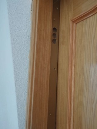 Puerta blindada de entrada madera