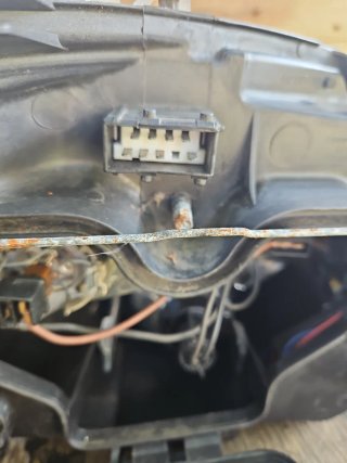 Faro Izquierdo Ford Mondeo Mk3