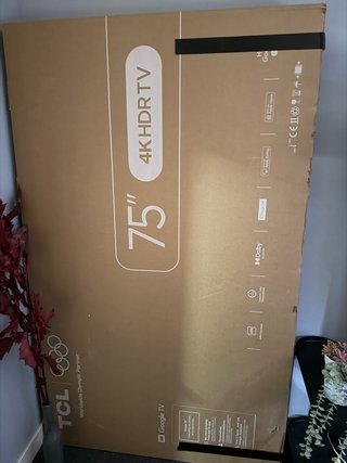 TV TCL 75V6B 75" 4K- Pantalla Rota