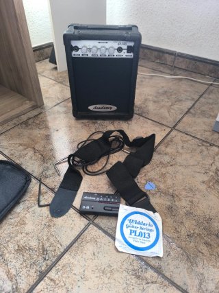 Pack Guitarra Eléctrica Academy con accesorios