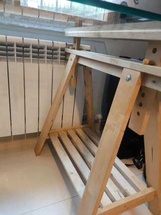 Mesa cristal Ikea con caballetes madera