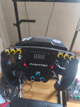 Volante Fanatec CSL Elite F1 Set PS4