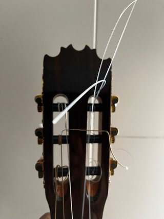 Hola vendo guitarra de palo santo en buen estado
