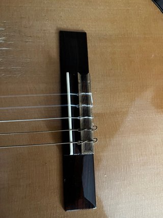 Hola vendo guitarra de palo santo en buen estado