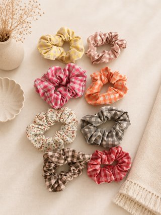 Coleteros Scrunchie.