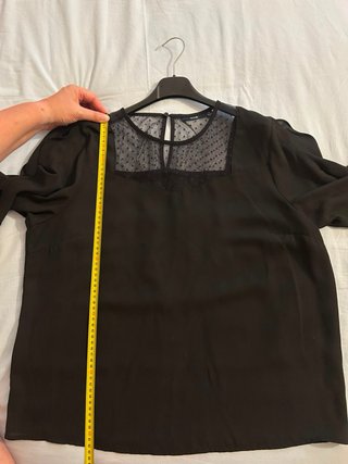 Camicia Kiabi nera con velatura pois