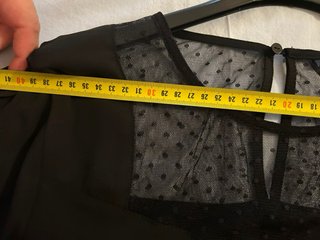 Camicia Kiabi nera con velatura pois