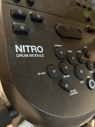 Batería Electrónica Alesis Nitro Mesh Kit