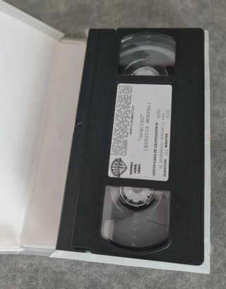 Lote 4 Películas VHS: Terror, Sci-Fi y cds musica.