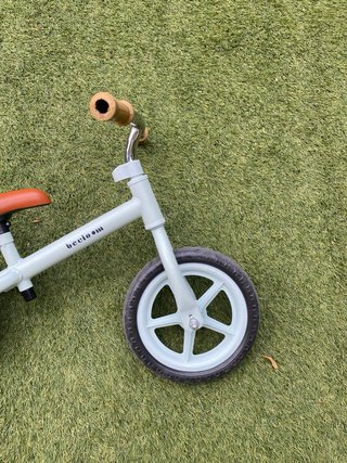 Bicicleta de equilibrio Beelom