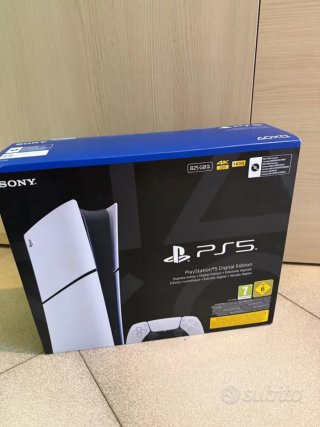 PS5 Digital Edition 825GB Nuova