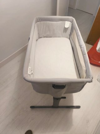 Cuna colecho Chicco gris