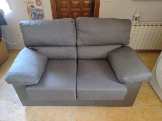 Sofá 2 plazas gris tela