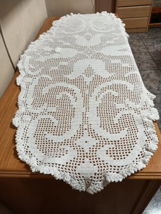 Tapete ganchillo hecho a mano para mesa